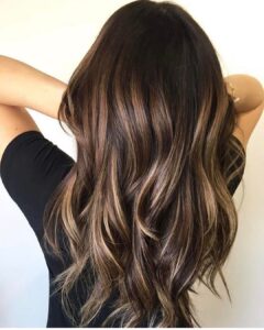DETALLES DEL ADJUNTO mechas-balayage-peluqueria-miami-platja-mechas-melting-caramel