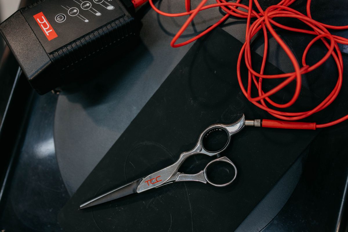 peluqueria-miami-platja-corte