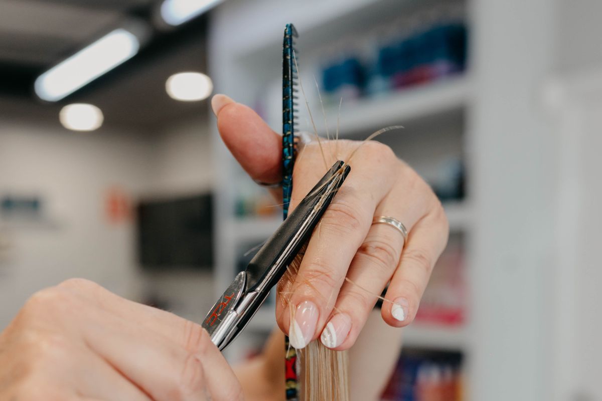 peluqueria-miami-platja-corte